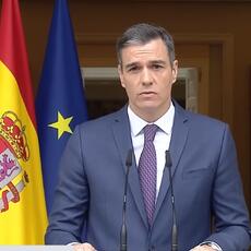 Sánchez reflexionará si renuncia a la presidencia tras la denuncia contra su esposa